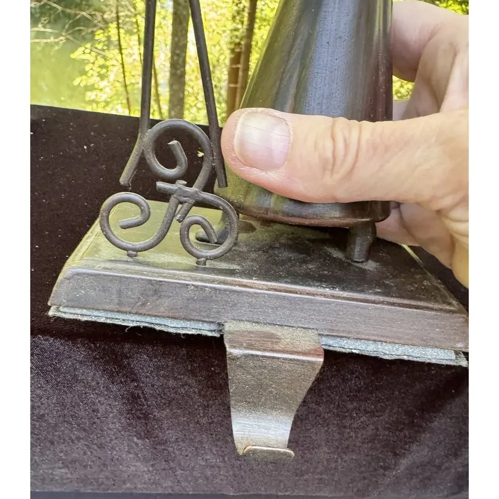 Angel Stocking Holder Trumpet Blowing Angel Metal 8” Tall Nice & Heavy -A56